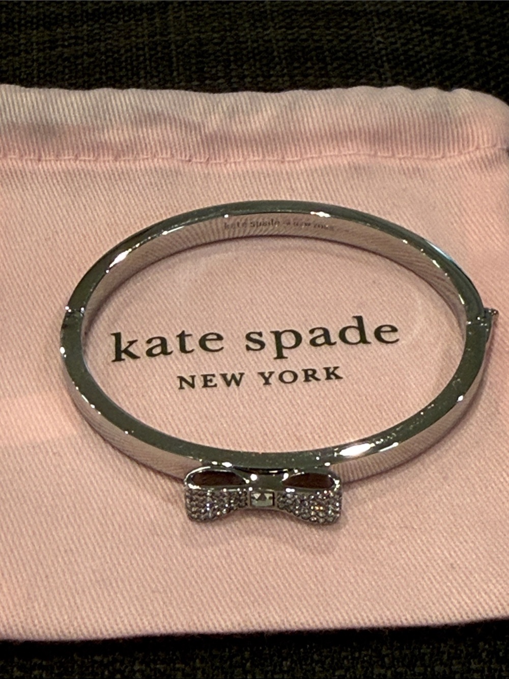 Kate Spade ๐ Silver Ready Set Bow Crystal Pave Bangle Bracelet ๐ - Picture 4 of 9